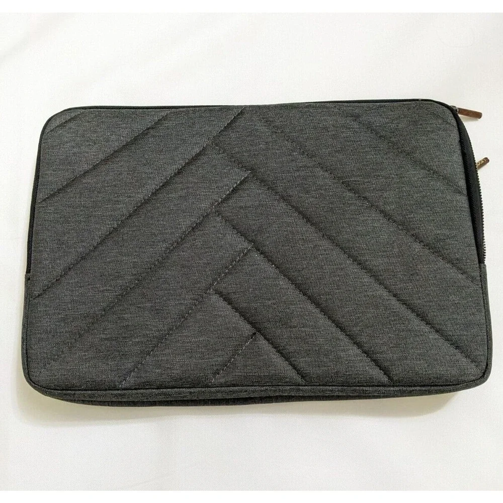 New Cocoon Bag Graphite 15” Sleeve Up To 15” MacBook Pro Graphite